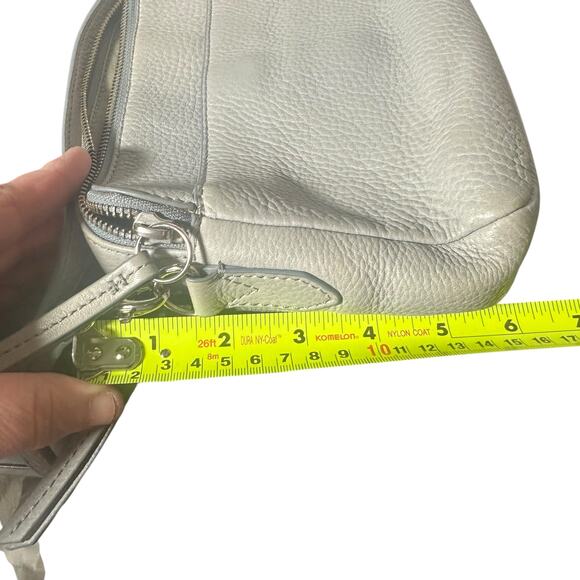 Fossil Small Pebbled Leather Crossbody Bag - Light Gray - Picture 11 of 12